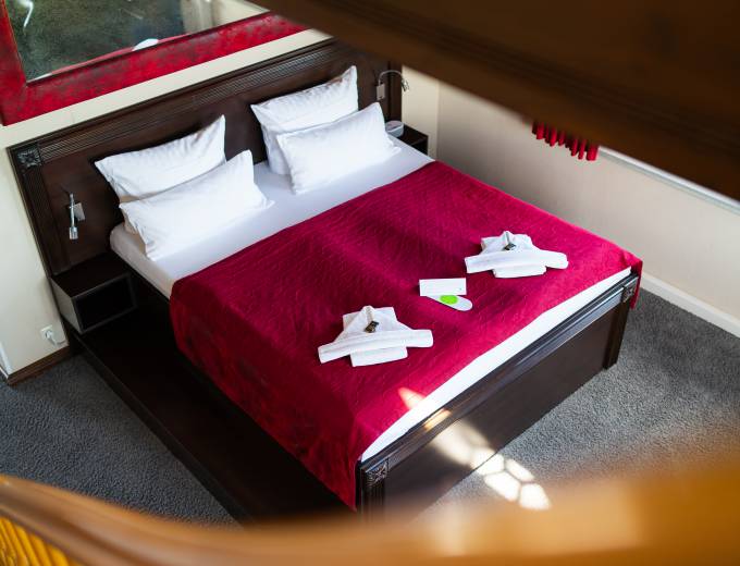 Zu den Zimmern und Suiten