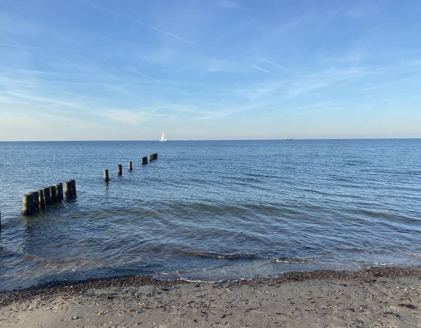 Blick auf die Ostsee bei schönem Wetter